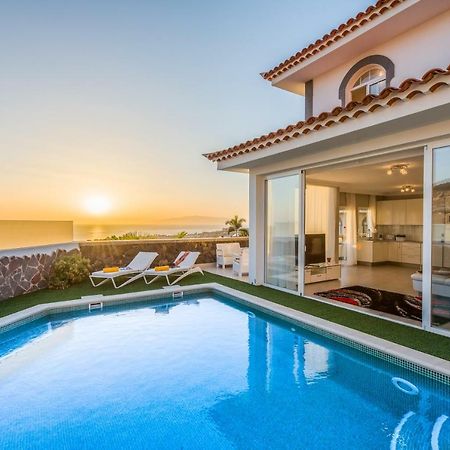 Luxury White Villa With Sea View, Heated Pool Costa Adeje  ภายนอก รูปภาพ