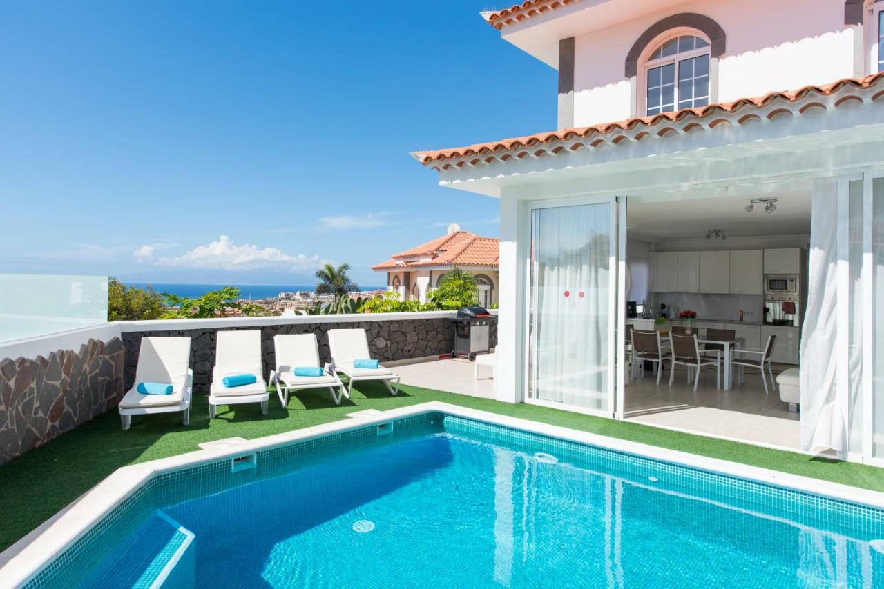 Luxury White Villa With Sea View, Heated Pool Costa Adeje  ภายนอก รูปภาพ
