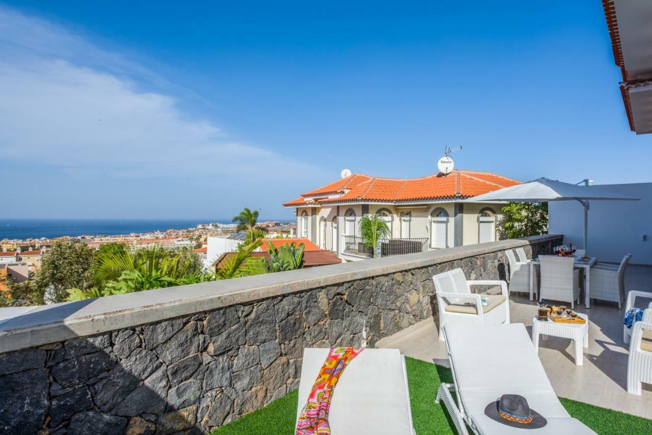 Luxury White Villa With Sea View, Heated Pool Costa Adeje  ภายนอก รูปภาพ