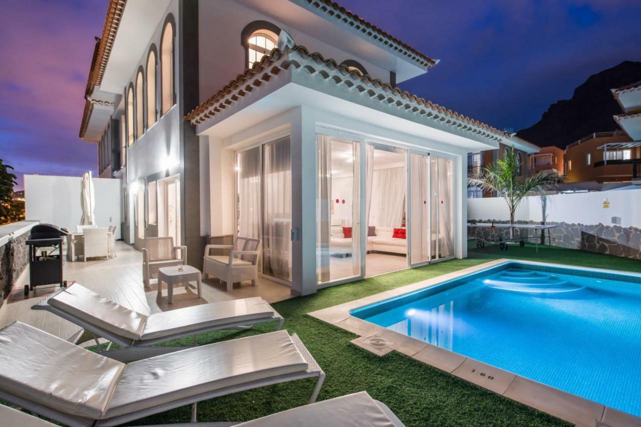 Luxury White Villa With Sea View, Heated Pool Costa Adeje  ภายนอก รูปภาพ